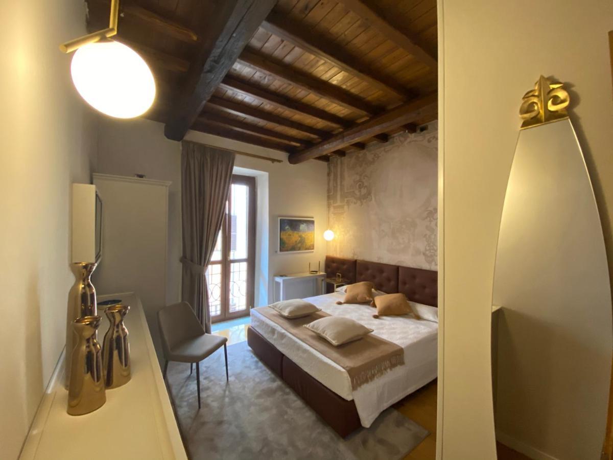 Condotti Rooms โรม ภายนอก รูปภาพ