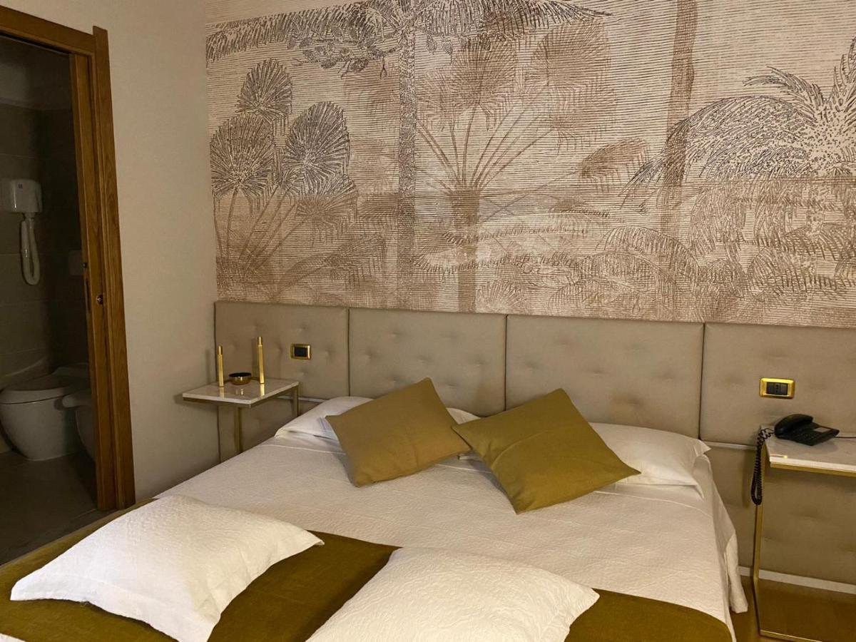 Condotti Rooms โรม ภายนอก รูปภาพ